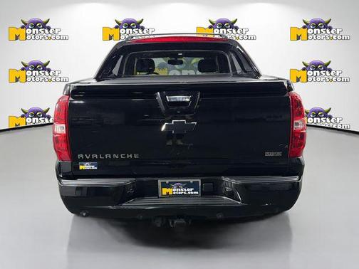 Black 2011 Chevrolet Avalanche 1500 LT