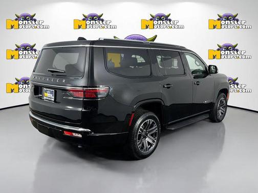 2025 Jeep Wagoneer Base