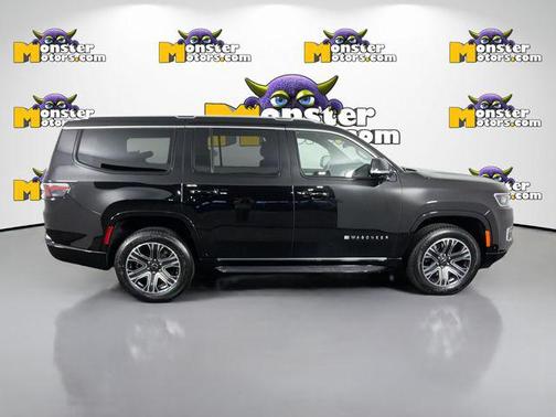 2025 Jeep Wagoneer Base