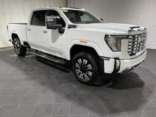 Summit White 2024 GMC Sierra 2500 Denali