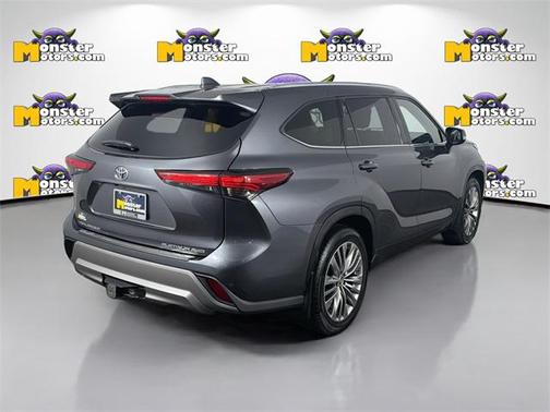 2022 Toyota Highlander Platinum