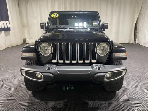 2023 Jeep Wrangler 4-Door Sahara