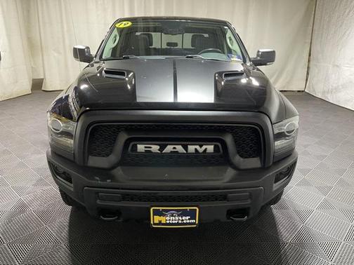 2019 RAM 1500 SLT
