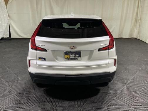 2024 Cadillac XT4 Luxury