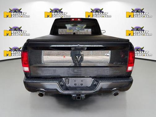 Brilliant Black Crystal Pearlcoat 2017 RAM 1500 Express