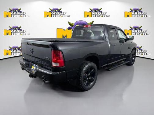 Brilliant Black Crystal Pearlcoat 2017 RAM 1500 Express
