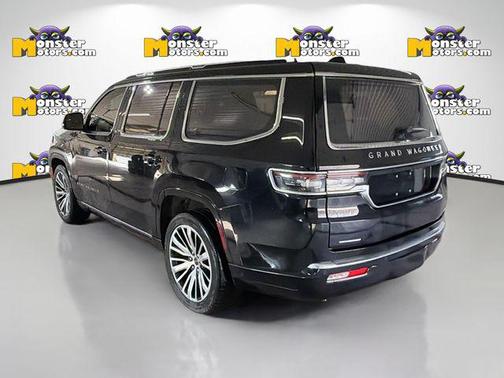 Diamond Black Crystal Pearlcoat 2022 Jeep Grand Wagoneer Series III
