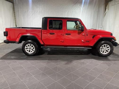 2023 Jeep Gladiator Sport S