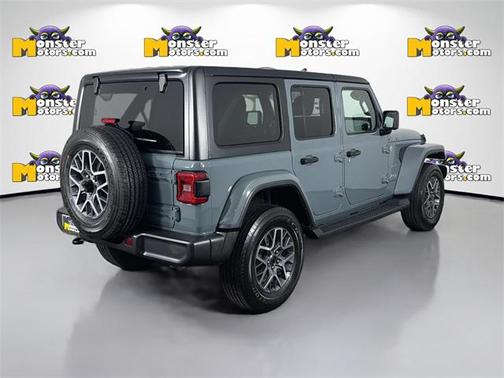 2024 Jeep Wrangler 4-Door Sahara