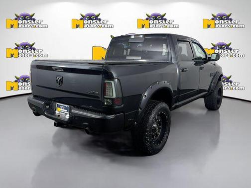 Brilliant Black Crystal Pearlcoat 2016 RAM 1500 Sport