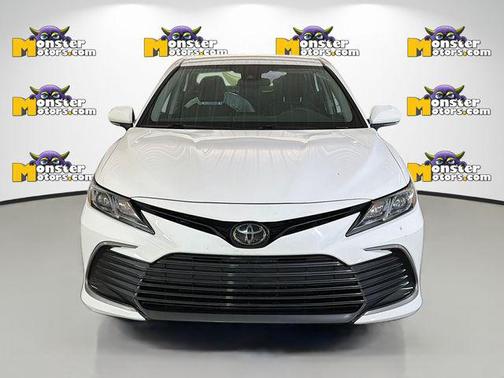 White 2022 Toyota Camry LE