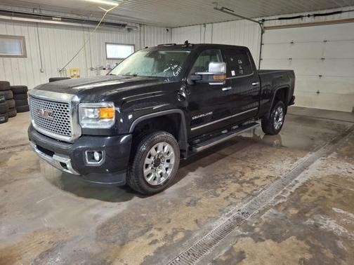 2016 GMC Sierra 2500 Denali