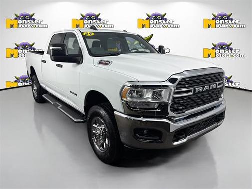 2024 RAM 2500 Big Horn Crew Cab 4x4 6'4' Box