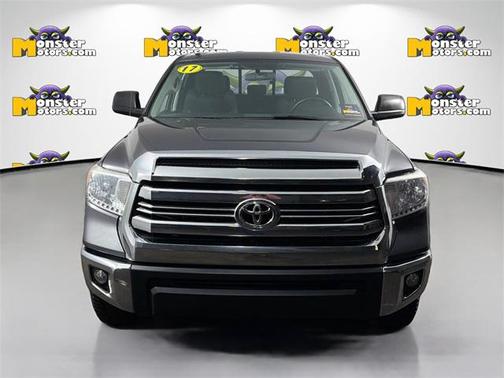 2017 Toyota Tundra SR