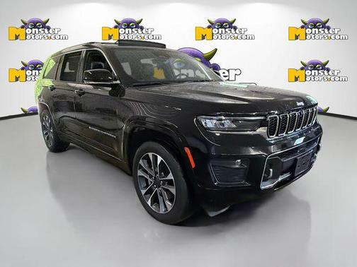 Diamond Black Crystal Pearlcoat 2024 Jeep Grand Cherokee L Overland