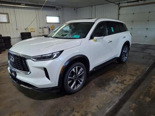 2022 INFINITI QX60 Luxe