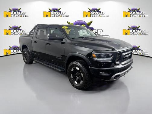 Diamond Black Crystal Pearlcoat 2022 RAM 1500 Rebel
