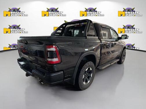Diamond Black Crystal Pearlcoat 2022 RAM 1500 Rebel