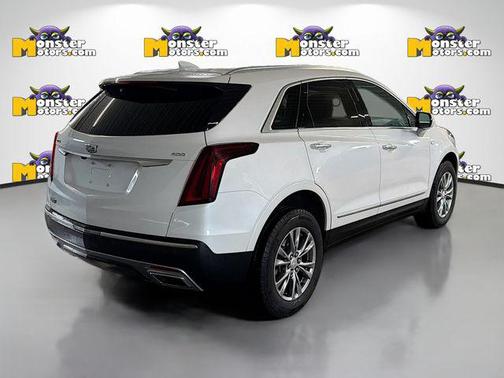 2022 Cadillac XT5 Premium Luxury
