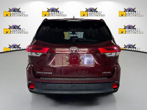 Ooh La La Rouge Mica 2018 Toyota Highlander LE