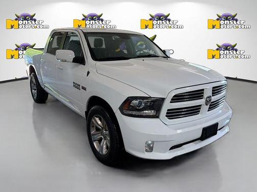 Bright White Clearcoat 2017 RAM 1500 Sport