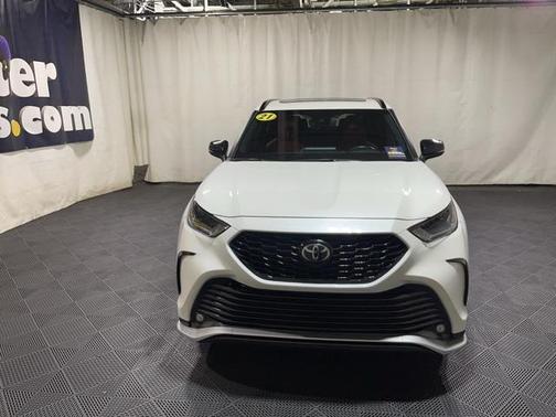 2021 Toyota Highlander XSE