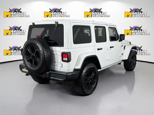 2023 Jeep Wrangler 4-Door Sahara Altitude