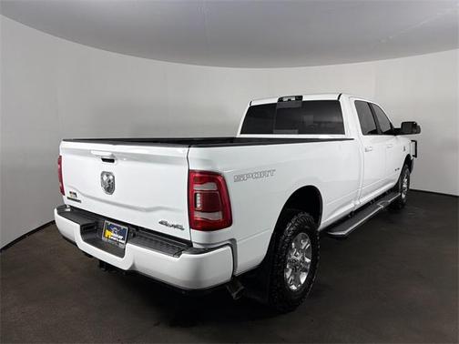 2022 RAM 3500 Big Horn Crew Cab 4x4 8' Box