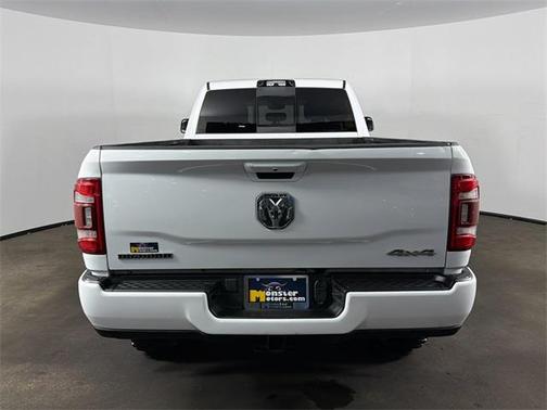 2022 RAM 3500 Big Horn Crew Cab 4x4 8' Box