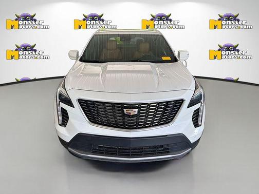 Crystal White Tricoat 2022 Cadillac XT4 Premium Luxury