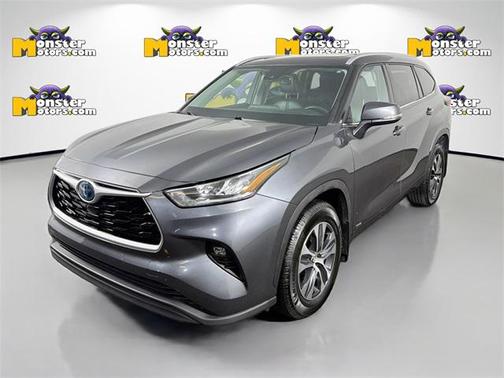 2022 Toyota Highlander Hybrid XLE