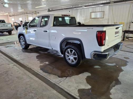 2023 GMC Sierra 1500 Pro