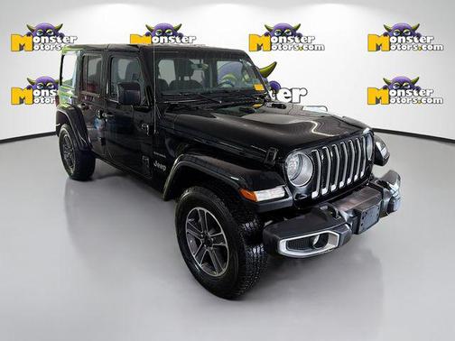 Black Clearcoat 2023 Jeep Wrangler 4-Door Sahara