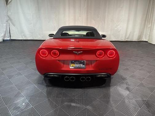2005 Chevrolet Corvette Base