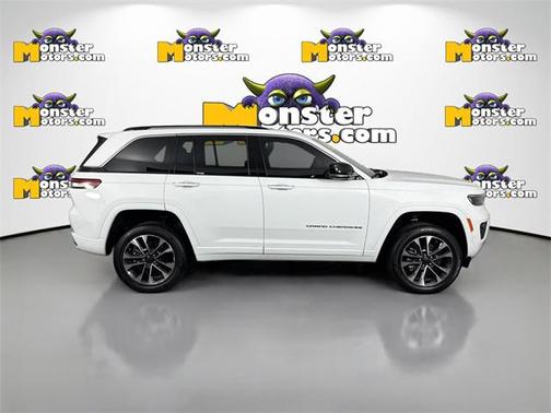 2022 Jeep Grand Cherokee Overland