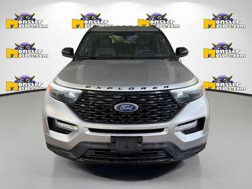 Carbonized Gray Metallic 2024 Ford Explorer ST-Line