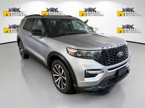Carbonized Gray Metallic 2024 Ford Explorer ST-Line