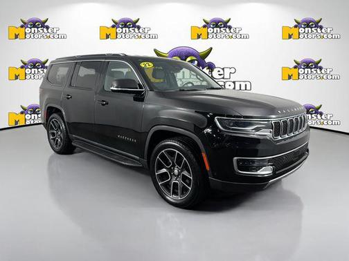 Diamond Black Crystal Pearlcoat 2022 Jeep Wagoneer Series II