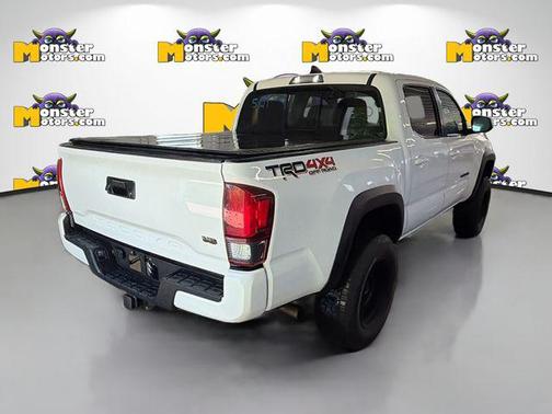 Super White 2018 Toyota Tacoma V6