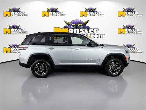 2022 Jeep Grand Cherokee Trailhawk