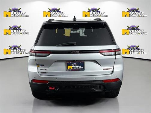 2022 Jeep Grand Cherokee Trailhawk