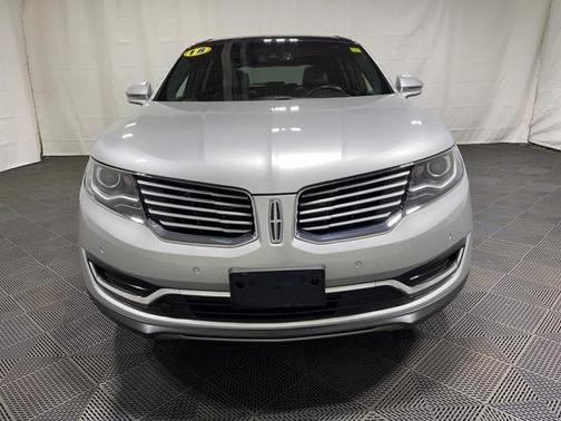 Photo 2 of 48 of 2018 Lincoln MKX Reserve
