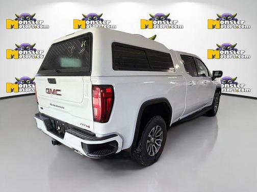 Summit White 2022 GMC Sierra 1500 AT4