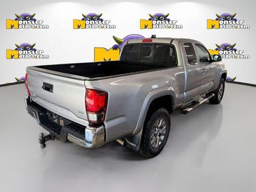 Silver Sky Metallic 2018 Toyota Tacoma SR5