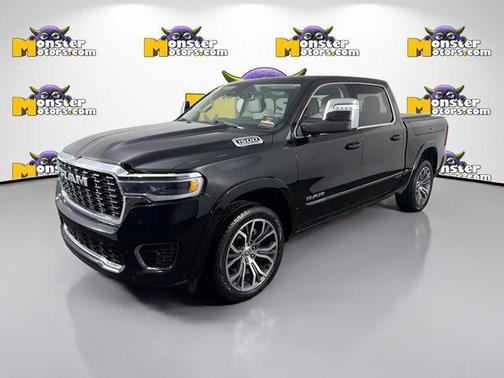 Diamond Black Crystal Pearlcoat 2025 RAM 1500 ST