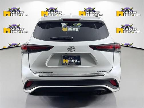 2024 Toyota Highlander XSE