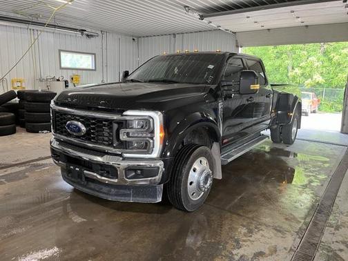 2023 Ford F-450 Lariat