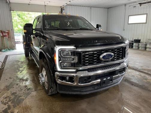 2023 Ford F-450 Lariat