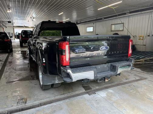 2023 Ford F-450 Lariat