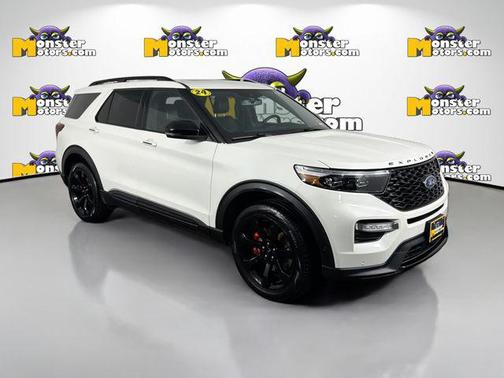 Star White Metallic Tri-Coat 2024 Ford Explorer ST